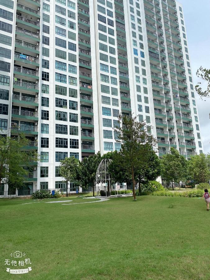 Homenest Jb City Poolview Suite By Cozy Home Johor Bahru Exterior photo